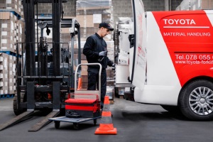 Toyota sevice engineer